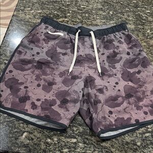 Black and Gray Patterned Shorts Vuori L